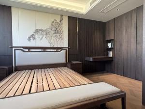 护墙板